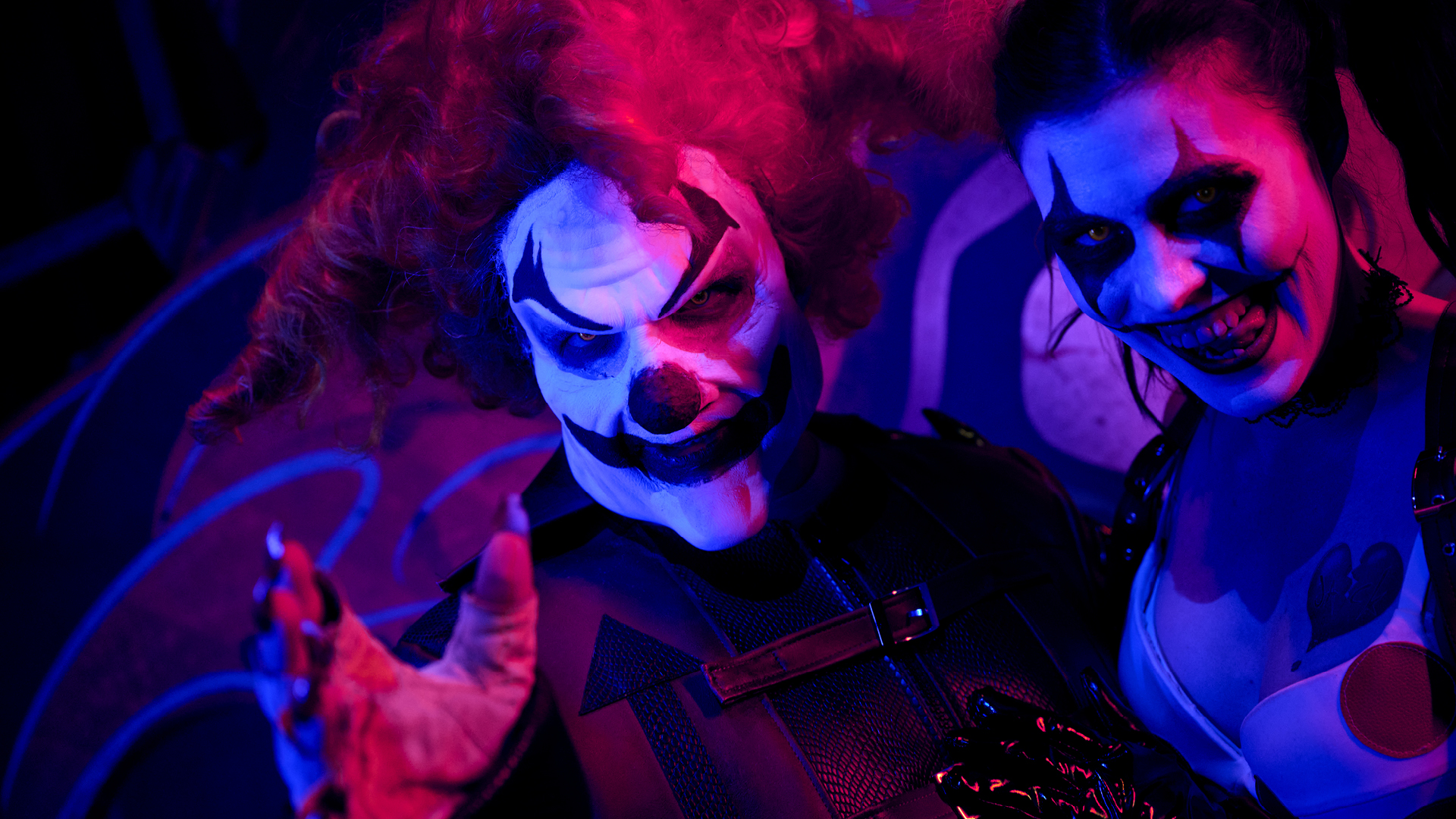 A004_KP27955_072425_R1-16x9-1920x1080 (1) two scary clowns scare actors smiling